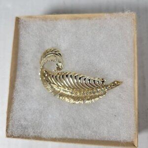 Gold Tone Feather Floral Feminine Classic Crystal Brooch